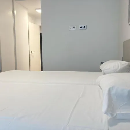 Luxury By Canary365 Apartment *